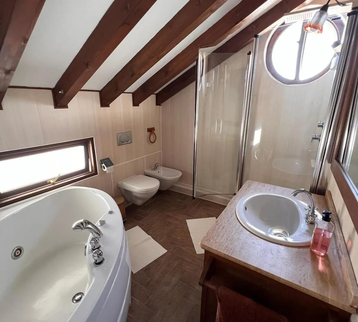Kite House Tarifa Apartment Homestay